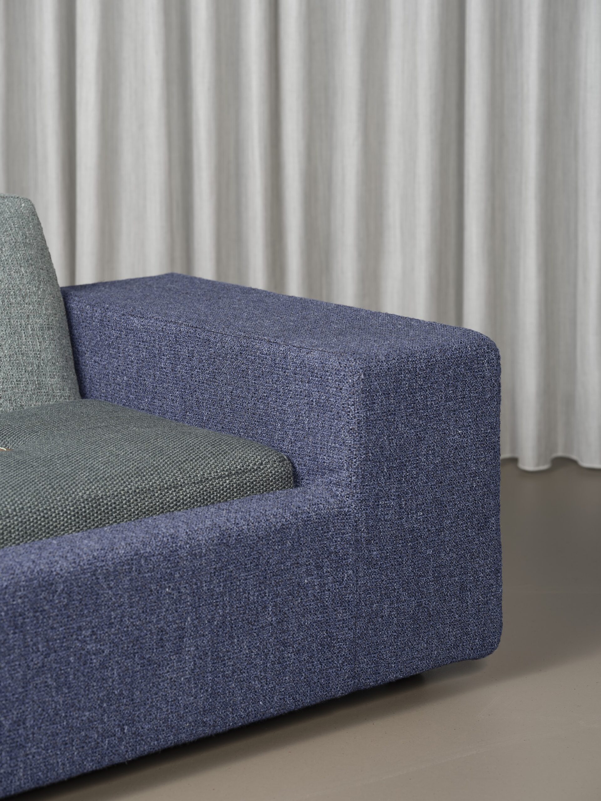 De Ploeg Serra and Umbra durable commercial upholstery fabrics